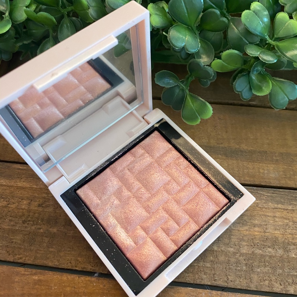 Bobbi a town mini highlighterβ